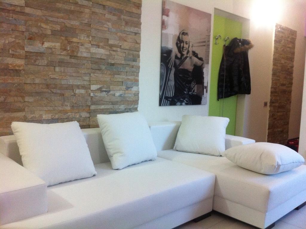 Vila Is Pardinas Sant'Andrea  Pokoj fotografie